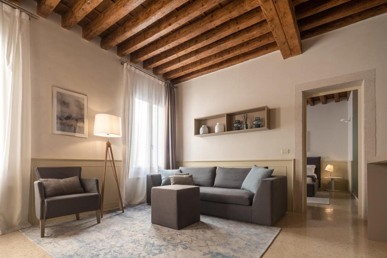 Appartement Lion Palace - San Marco R&r Venetië