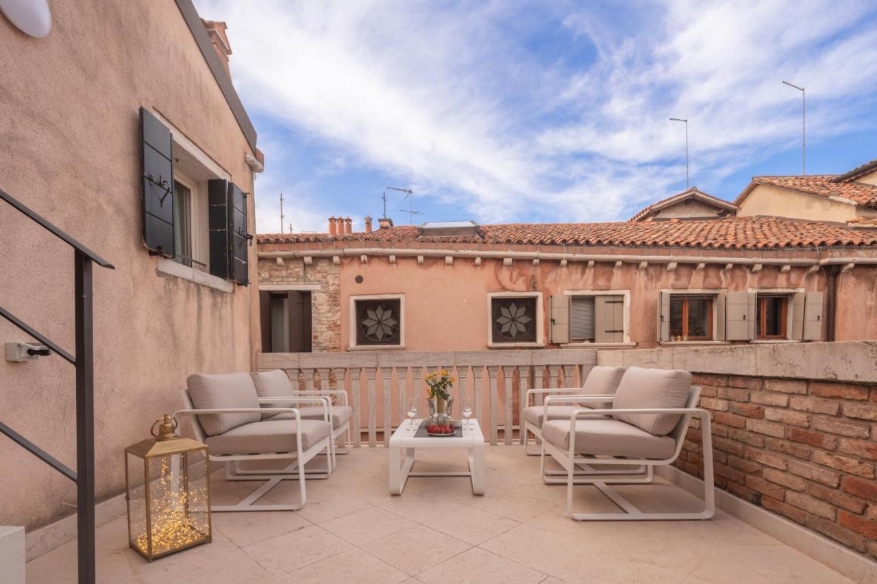 Appartement Lion Palace - San Marco R&r Venetië